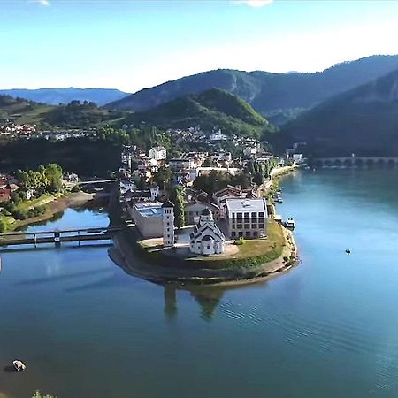 Vila Leolaz Višegrad Екстериор снимка