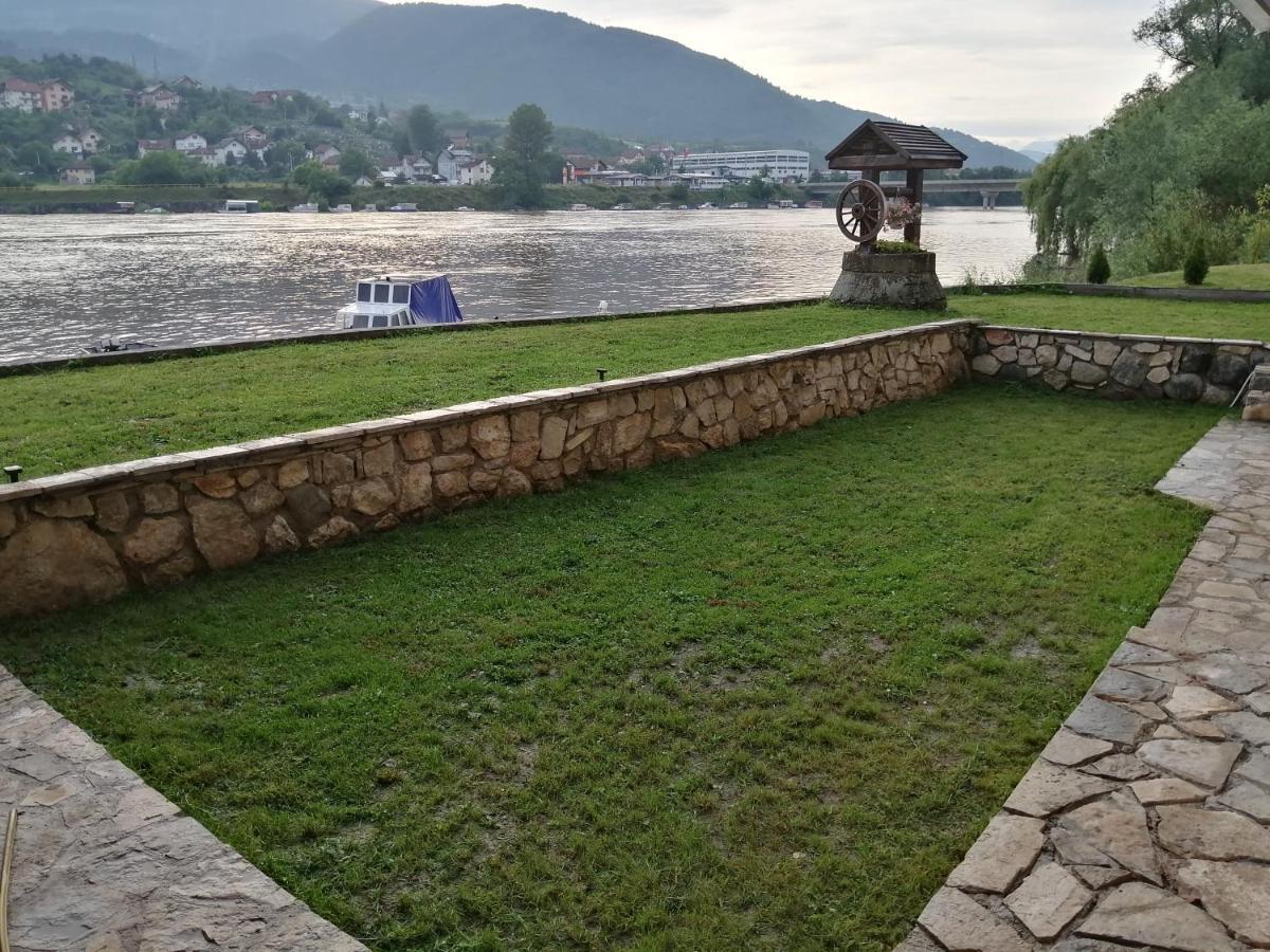 Vila Leolaz Višegrad Екстериор снимка